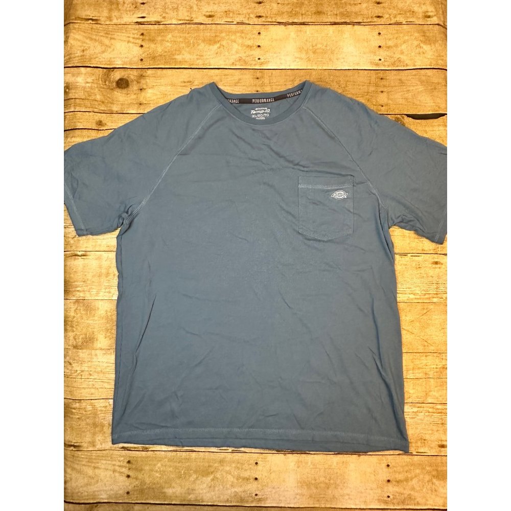 Dickies Temp-iQ Performance Pocket T-Shirt in Blue
